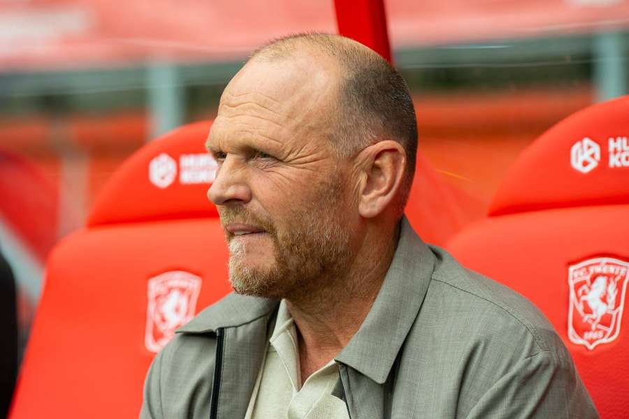 Joseph Oosting has been fired as FC Twente manager Joseph Oosting has been fired as FC Twente manager