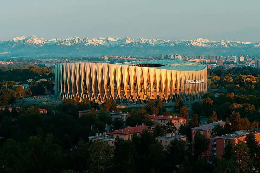Na tomto stadionu budou v budoucnu hrát Inter a AC Milán. Na tomto stadionu budou v budoucnu hrát Inter a AC Milán.