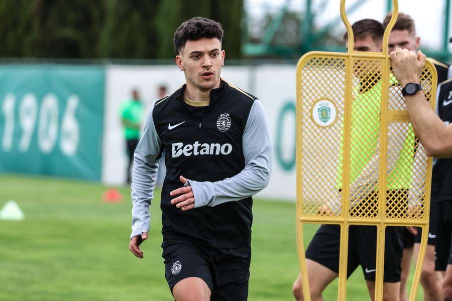 Pedro Gonçalves está de regresso aos convocados do Sporting