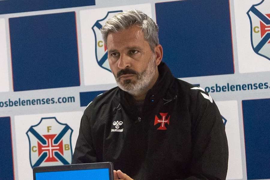 Tiago Zorro já não é treinador do Belenenses