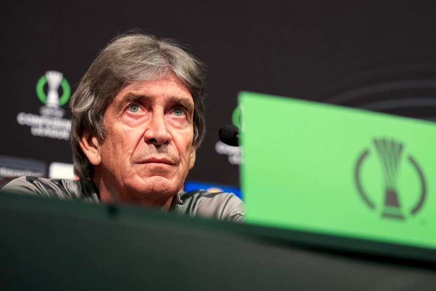 Manuel Pellegrini na antevisão à partida com o Vitória SC