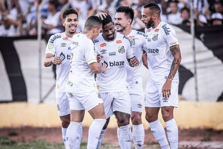 Santos sofreu empate aos 51 minutos do segundo tempo