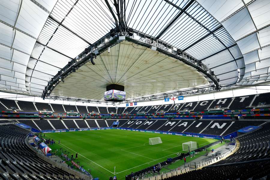 The Frankfurt Arena pitch has come under scrutiny