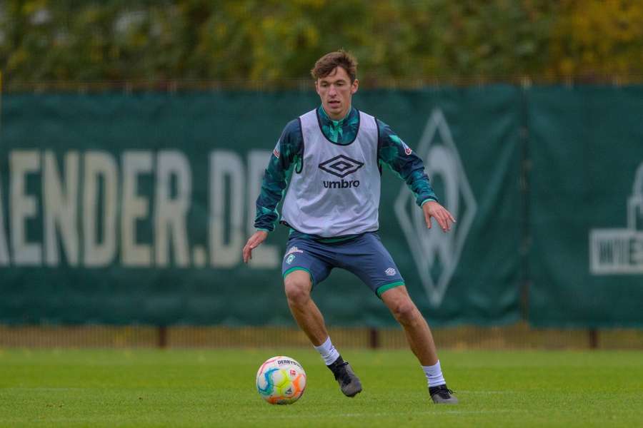 Goller während einer Trainingseinheit für Werder