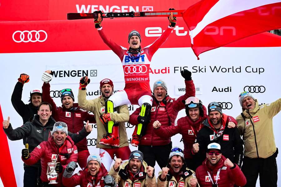 Copdm; Feller vince lo slalom di Wengen, l'Italia delude 