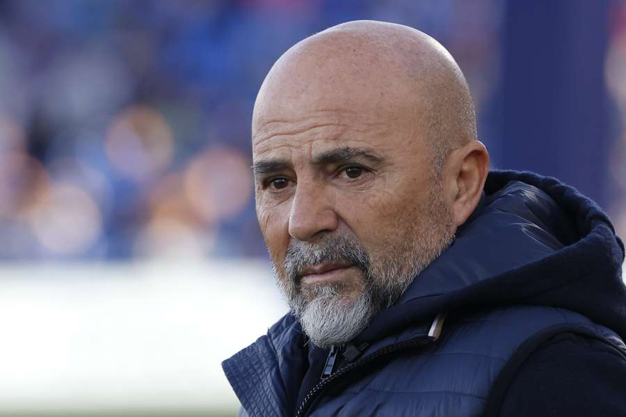Sevilla ontslaat trainer Sampaoli na vijf maanden