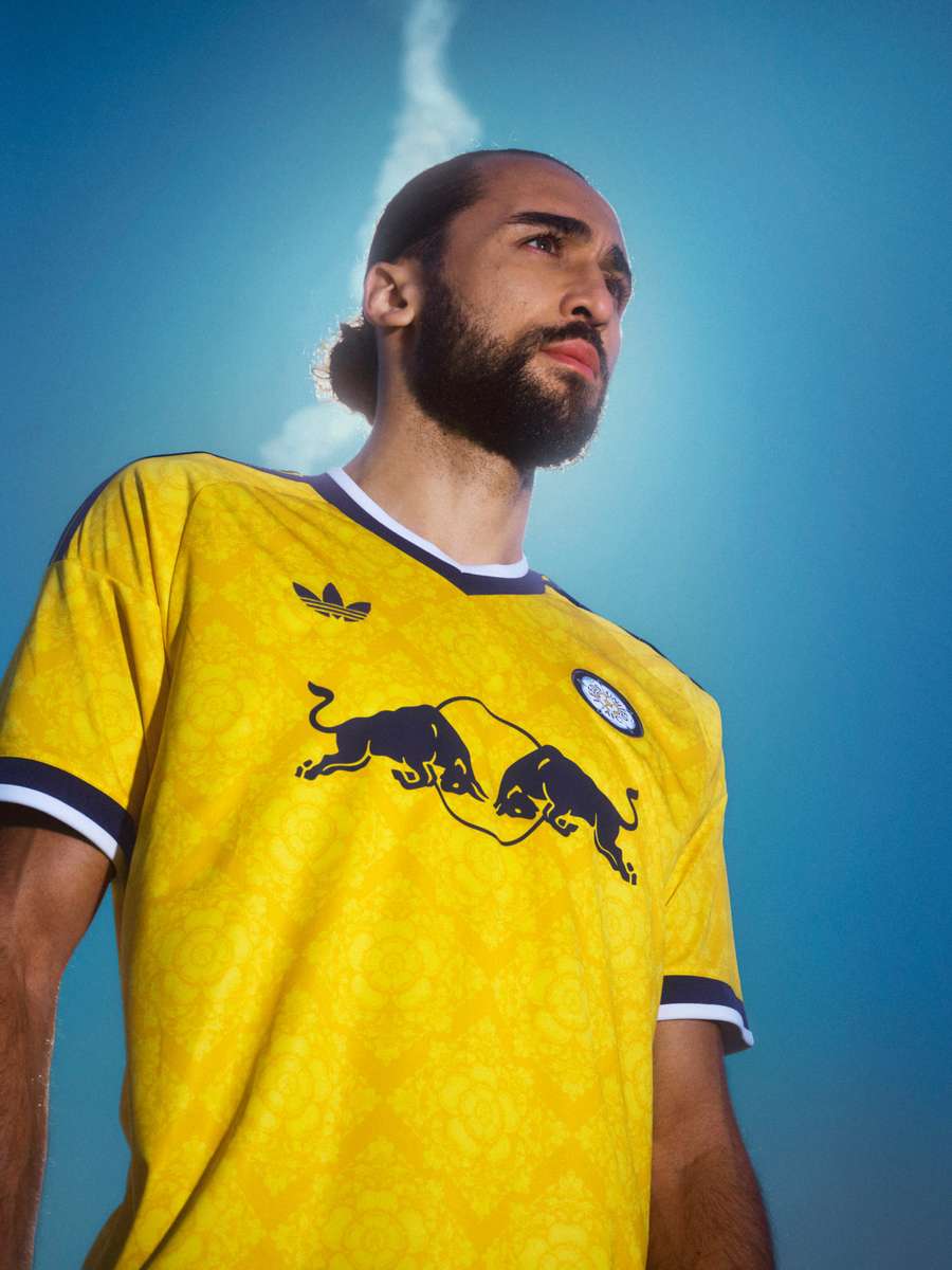 Leeds away kit Leeds away kit