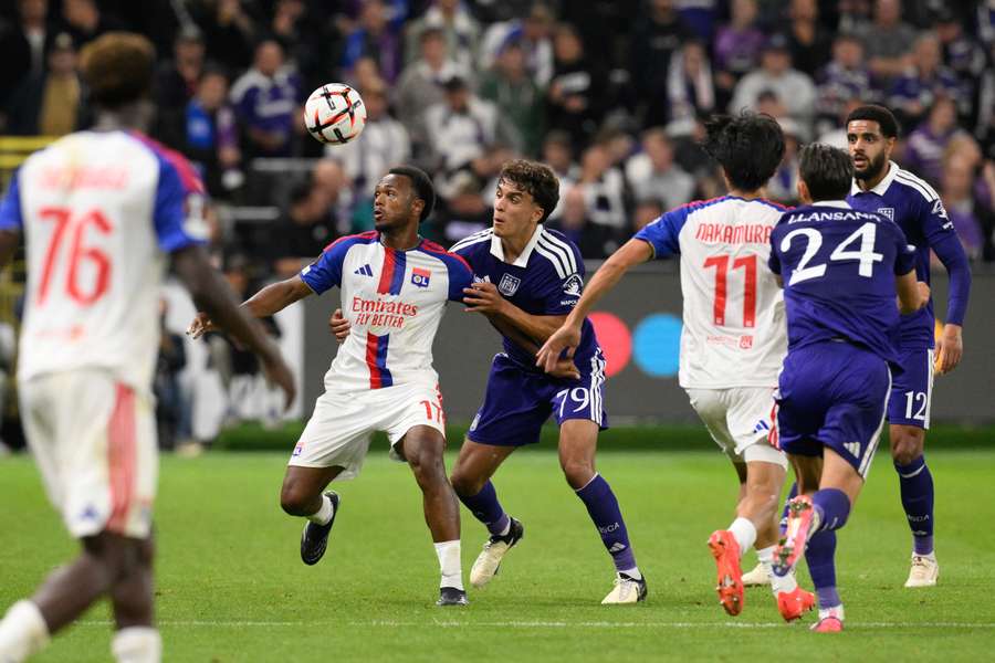 Lyon venceu em Bruxelas Lyon venceu em Bruxelas