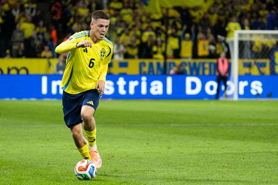 Kontuzjowany Emil Holm wypadł z kadry Szwecji. Zastąpi go pomocnik z MLS Kontuzjowany Emil Holm wypadł z kadry Szwecji. Zastąpi go pomocnik z MLS