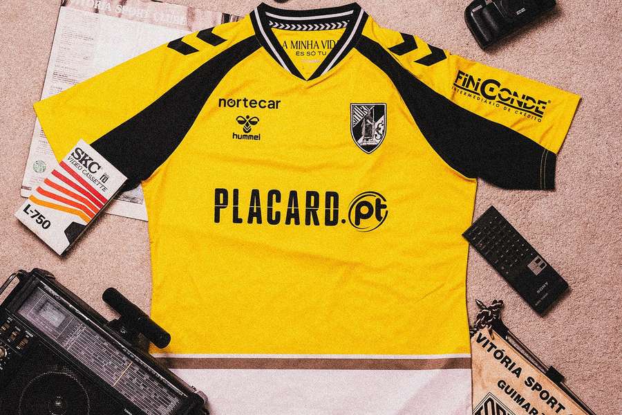 O terceiro equipamento do Vitória SC O terceiro equipamento do Vitória SC