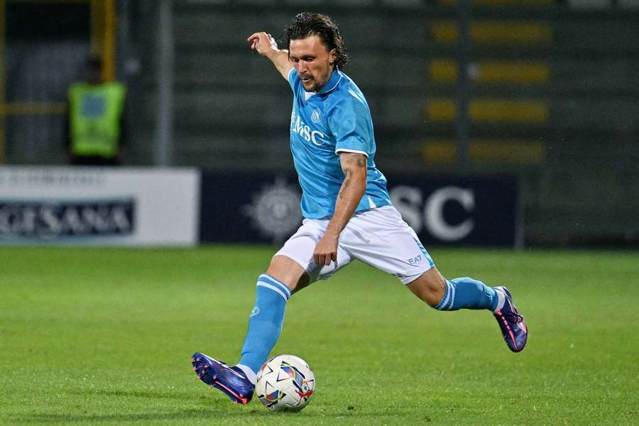 Mário Rui rescindiu com o Nápoles em dezembro
