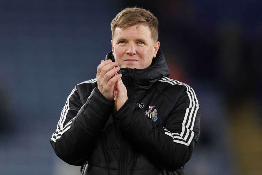 Eddie Howe, entrenador del Newcastle United, celebra tras el partido