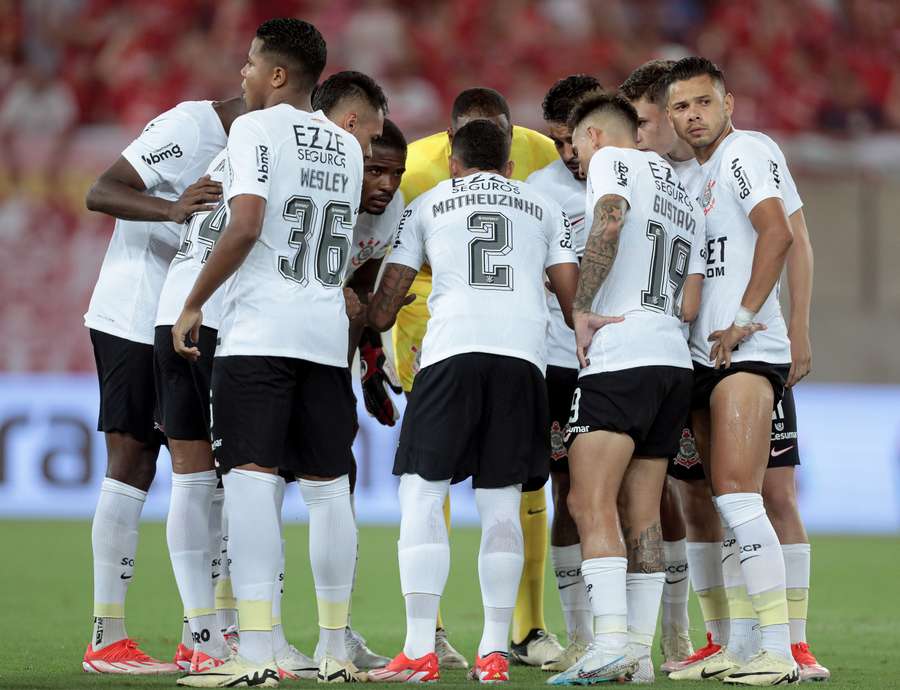 O Corinthians venceu o América-RN pela Copa do Brasil