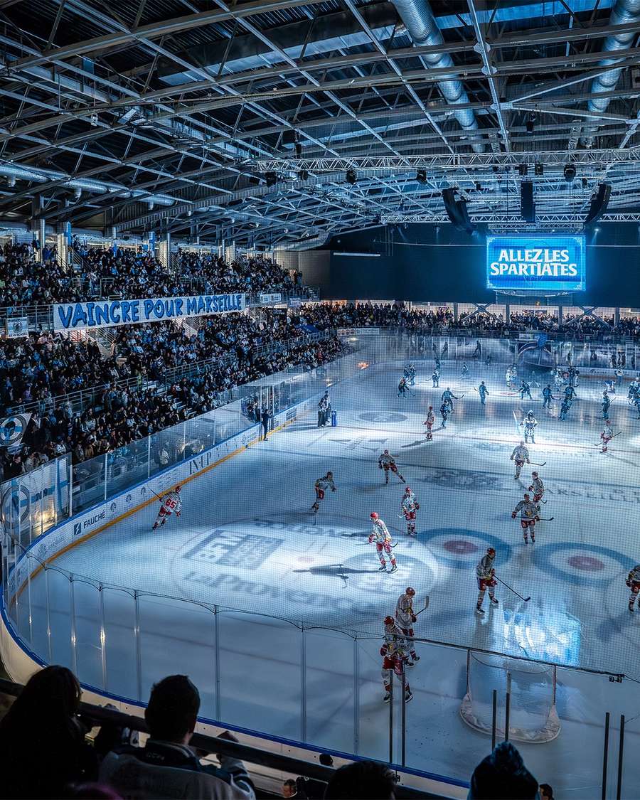 Atmosféra na hokejovém utkání Marseille vs. Nice. Atmosféra na hokejovém utkání Marseille vs. Nice.