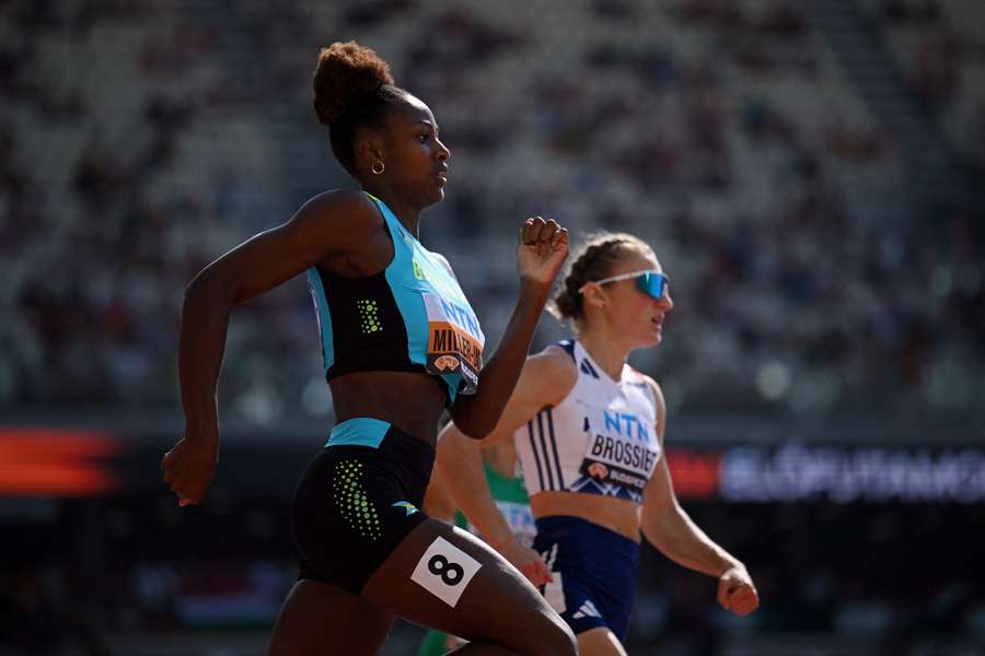 Shaunae Miller-Uibo mist de Spelen in Parijs