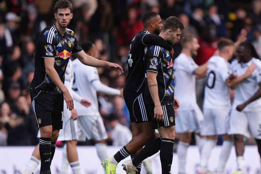 Farke "proud" of Leeds players after "heartbreaking" Fulham defeat