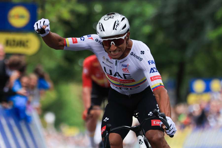 Jhonatan Narvaez setzte sich in einem Sprint-Krimi in Arnsberg durch.
