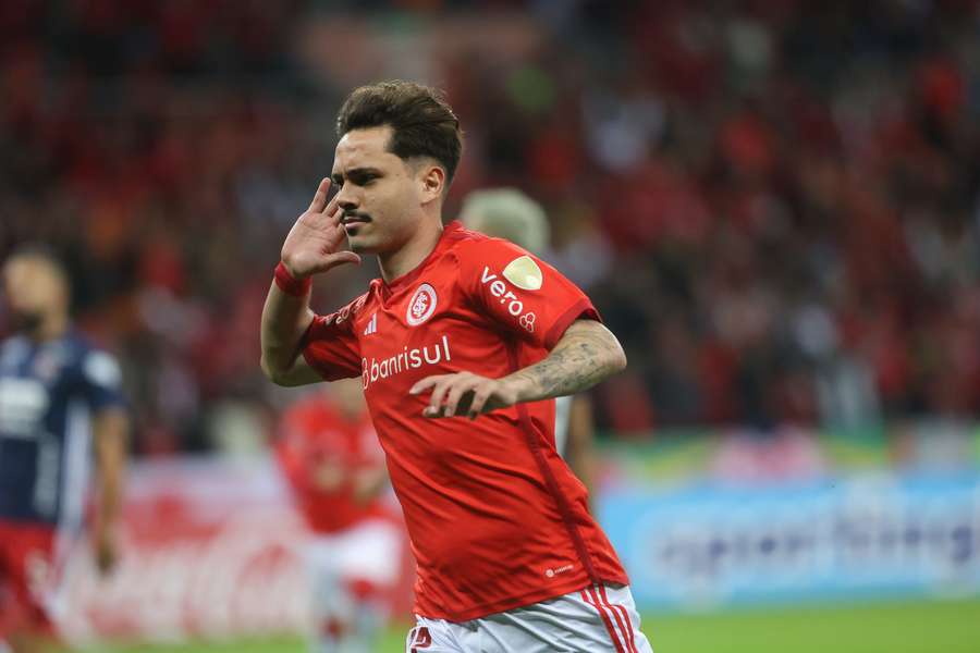 Maurício atuou pelo Inter por mais de três anos Maurício atuou pelo Inter por mais de três anos