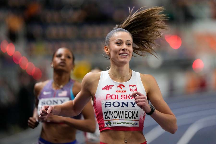 Natalia Bukowiecka awansowała do półfinału biegu na 400 m, a Wdowik i Kopeć na 60 m na HMŚ