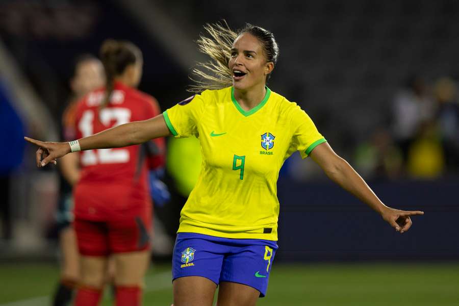 Gabi Nunes fez o quarto gol do Brasil Gabi Nunes fez o quarto gol do Brasil