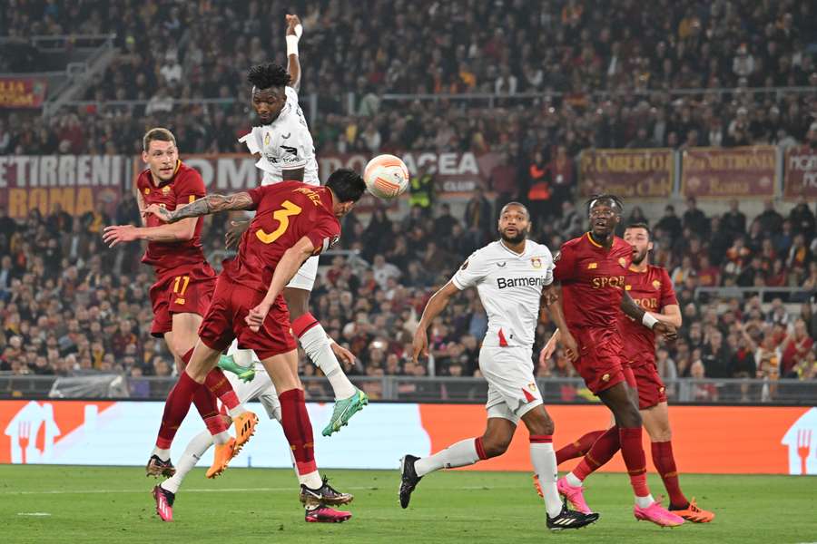 Leverkusen muss im Rückspiel gegen die Roma eine hohe Messlatte überspringen.