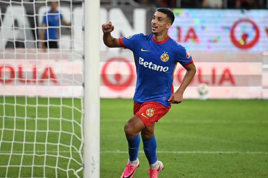 Boutoutaou a schimbat jocul după pauză: „În sfârşit am marcat primele goluri în campionat, sper să o țin tot aşa” Boutoutaou a schimbat jocul după pauză: „În sfârşit am marcat primele goluri în campionat, sper să o țin tot aşa”