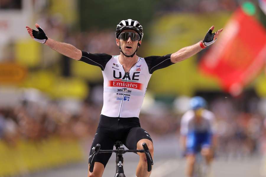 Yates, primer líder del Tour de Francia