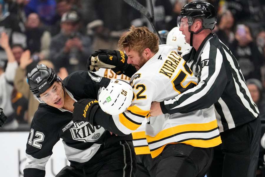Harter Kampf zwischen den Bruins und Kings Harter Kampf zwischen den Bruins und Kings
