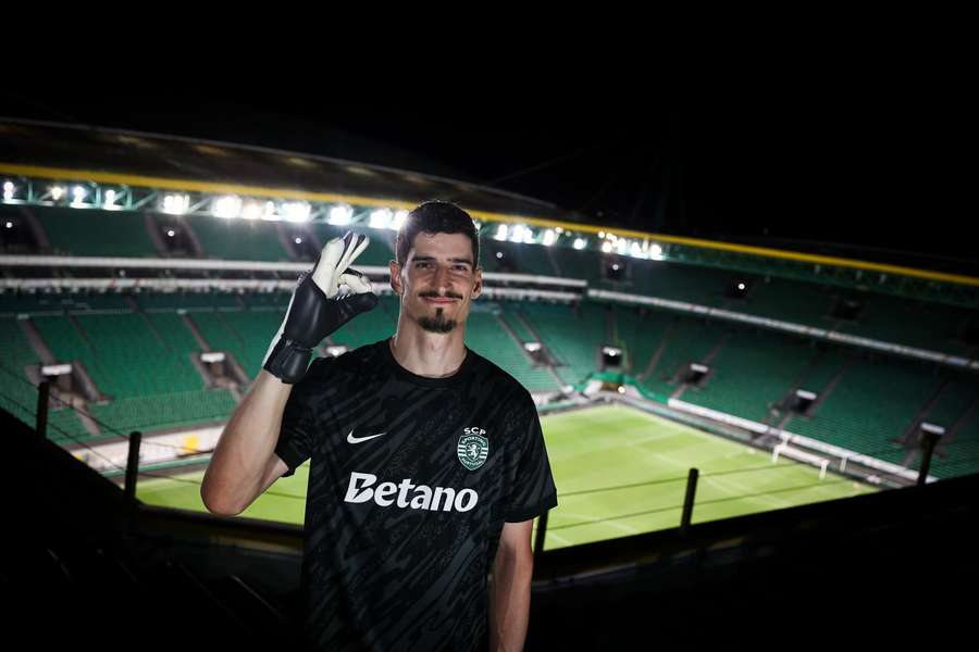 Kovacevic deixa o Sporting a título de empréstimo, sem opção de compra
