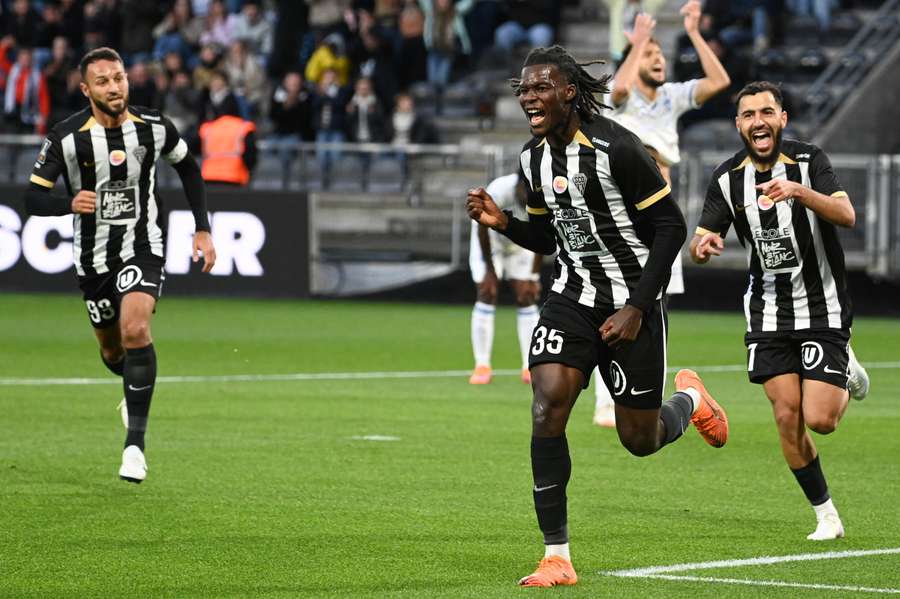Angers célébrant son second but. Angers célébrant son second but.