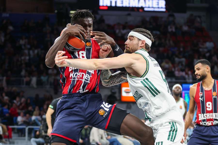Multazo de la Euroliga al mandamás del Baskonia, Josean Querejeta
