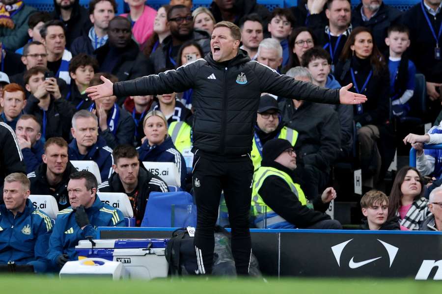 Howe responde a las dudas del Newcastle; fija el objetivo de la Eurocopa antes de viajar al Crystal Palace 