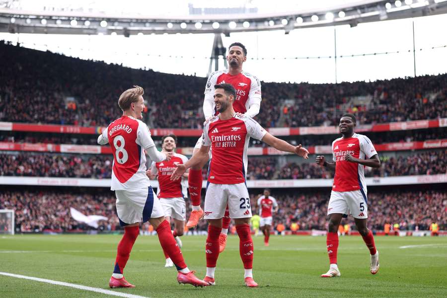 Arsenal górą w derbach Londynu. Zwycięstwo najniższym nakładem sił