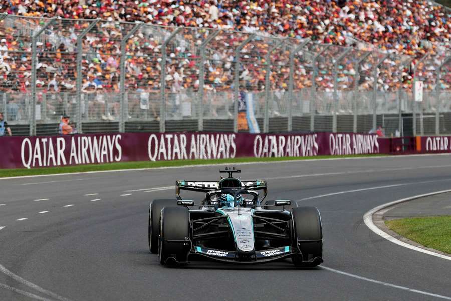 George Russell wygrał wyścig o Grand Prix Australii, dublet Mercedesa. Pogoń Verstappena