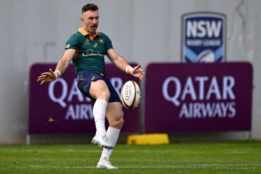 Nic White trains with the Wallabies squad in Sydney on Thursday.