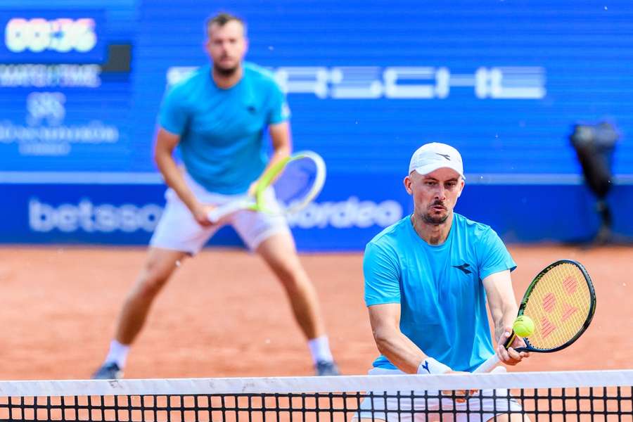 Zieliński i Pavlasek potwierdzają formę z Bastad i zagrają w ćwierćfinale w Umagu Zieliński i Pavlasek potwierdzają formę z Bastad i zagrają w ćwierćfinale w Umagu