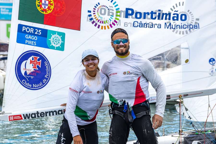 Beatriz Gago e Rodolfo Pires terminaram na quarta posição os Europeu de 470