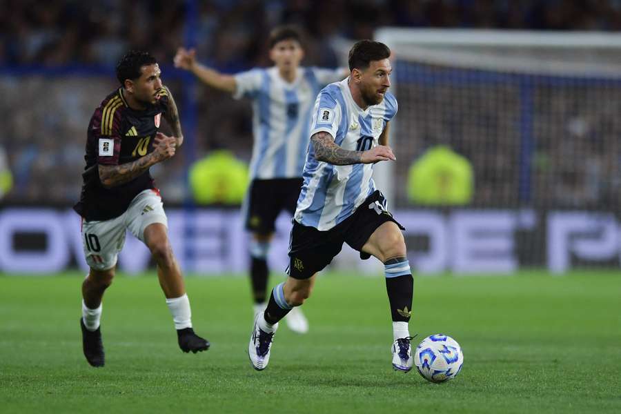 Argentina de Messi lidera as Eliminatórias Sul-Americanas