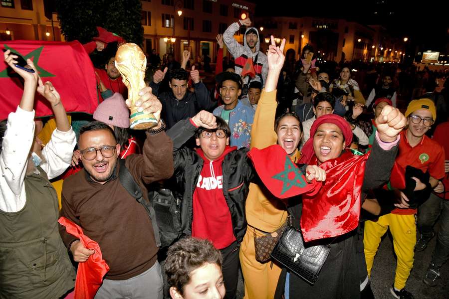 Adeptos de Marrocos, alguns com bilhete de jogo e estadia adquirida, ficaram sem viagem para o Catar