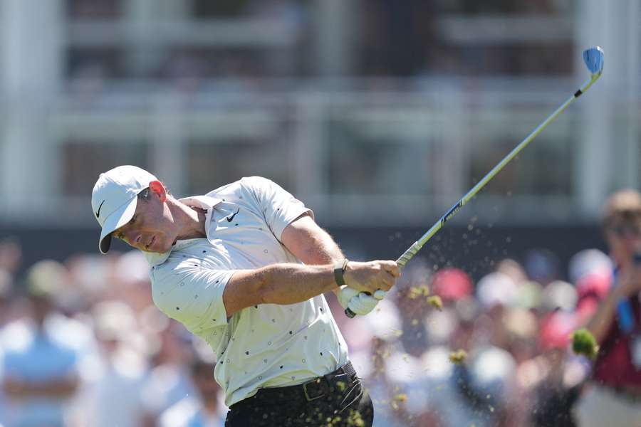 McIlroy está en la pelea por el PGA Championship