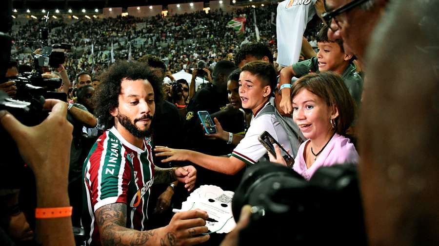 Maracanã recebeu público de cerca de 30 mil pessoas 