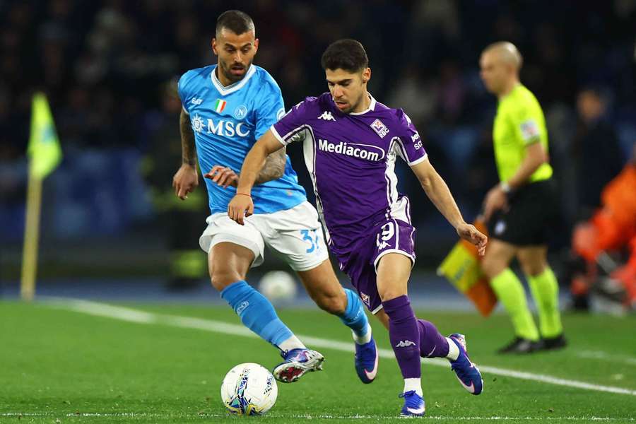 Manor Solomon tem dado nas vistas na Fiorentina