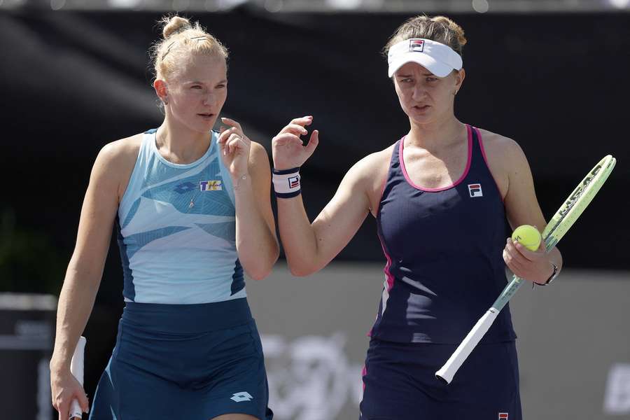 Kateřina Siniaková a Barbora Krejčíková nastoupí v Dauhá.
