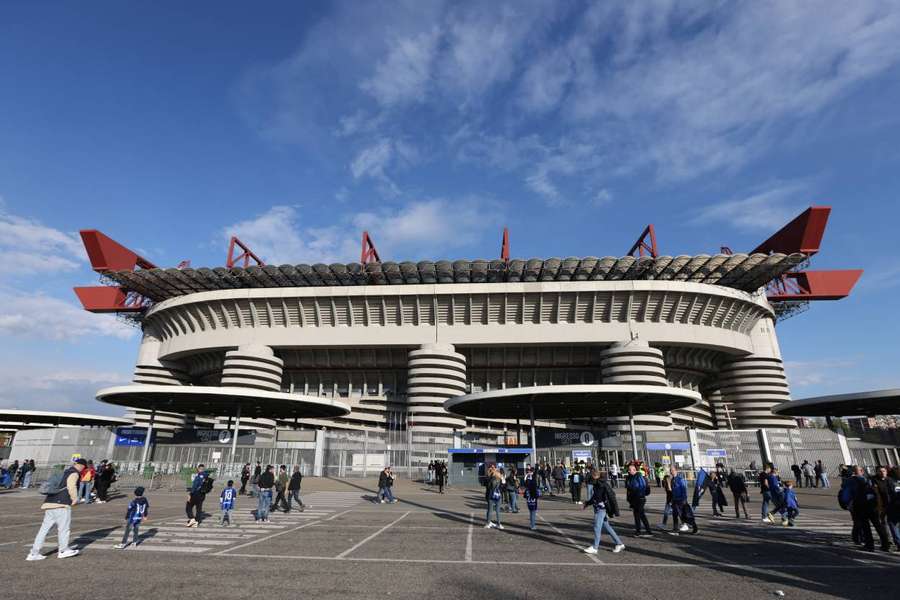 Stadionul San Siro s-ar fi putut umple de 26 de ori