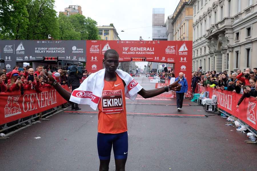 Kenyanul Titus Ekiru, la maratonul de la Milano