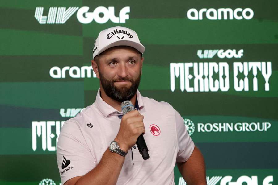 Rahm habla ante los medios