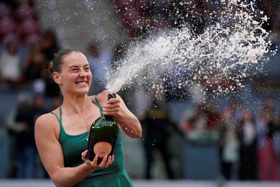 Marta Kostyuk celebrates her win in Madrid