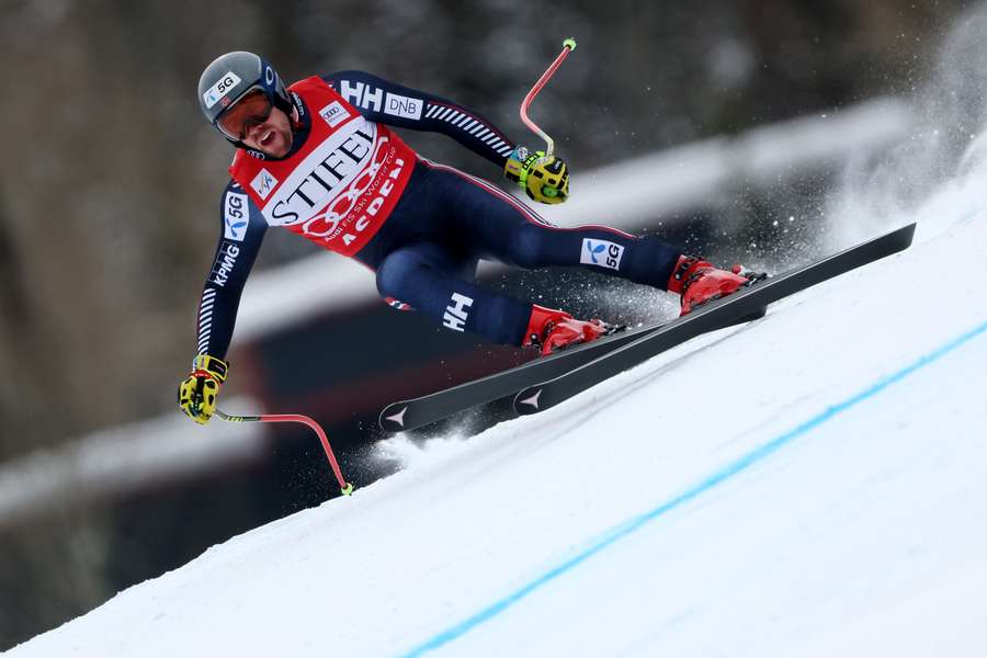 Norsk skiløber genvinder World Cuppen i styrtløb