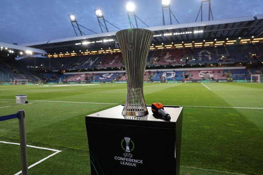 Crystal Palace e Rayo Vallecano podem estrear-se em títulos europeus Crystal Palace e Rayo Vallecano podem estrear-se em títulos europeus