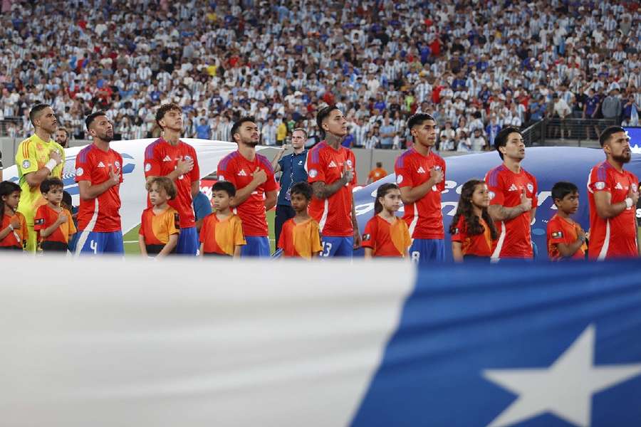 Seleção chilena precisa vencer o Canadá para chegar às quartas de final